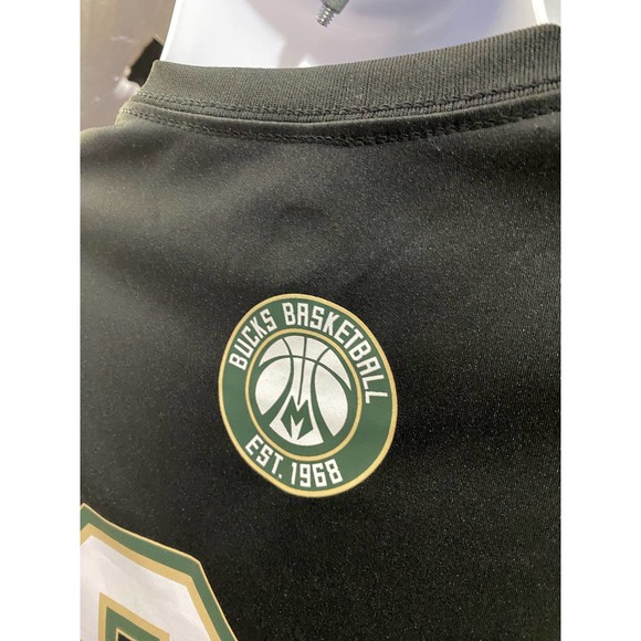 milwaukee bucks Giannis Antetokounmpo T Shirt NBA Large - Picture 10 of 10